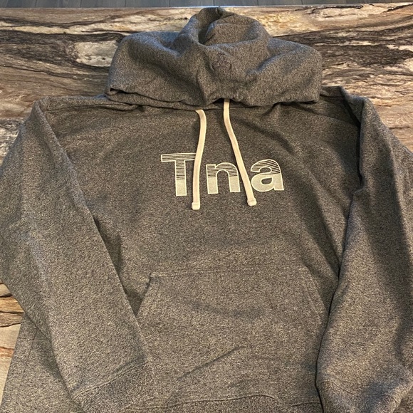 Aritiza Sweaters - Picture 2 of 7